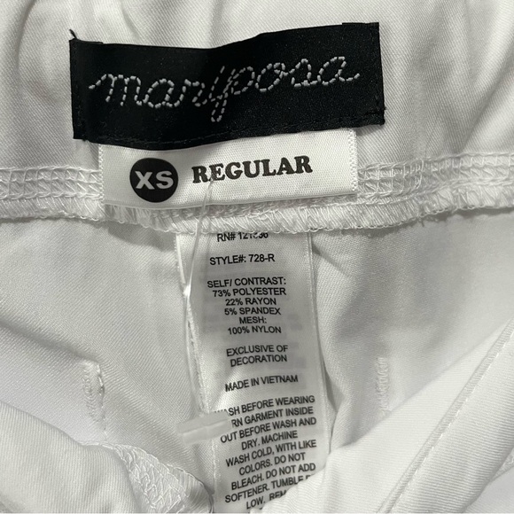 MARIPOSA-NWT Boot Cut Scrub pants Size XS Regular - Picture 2 of 5